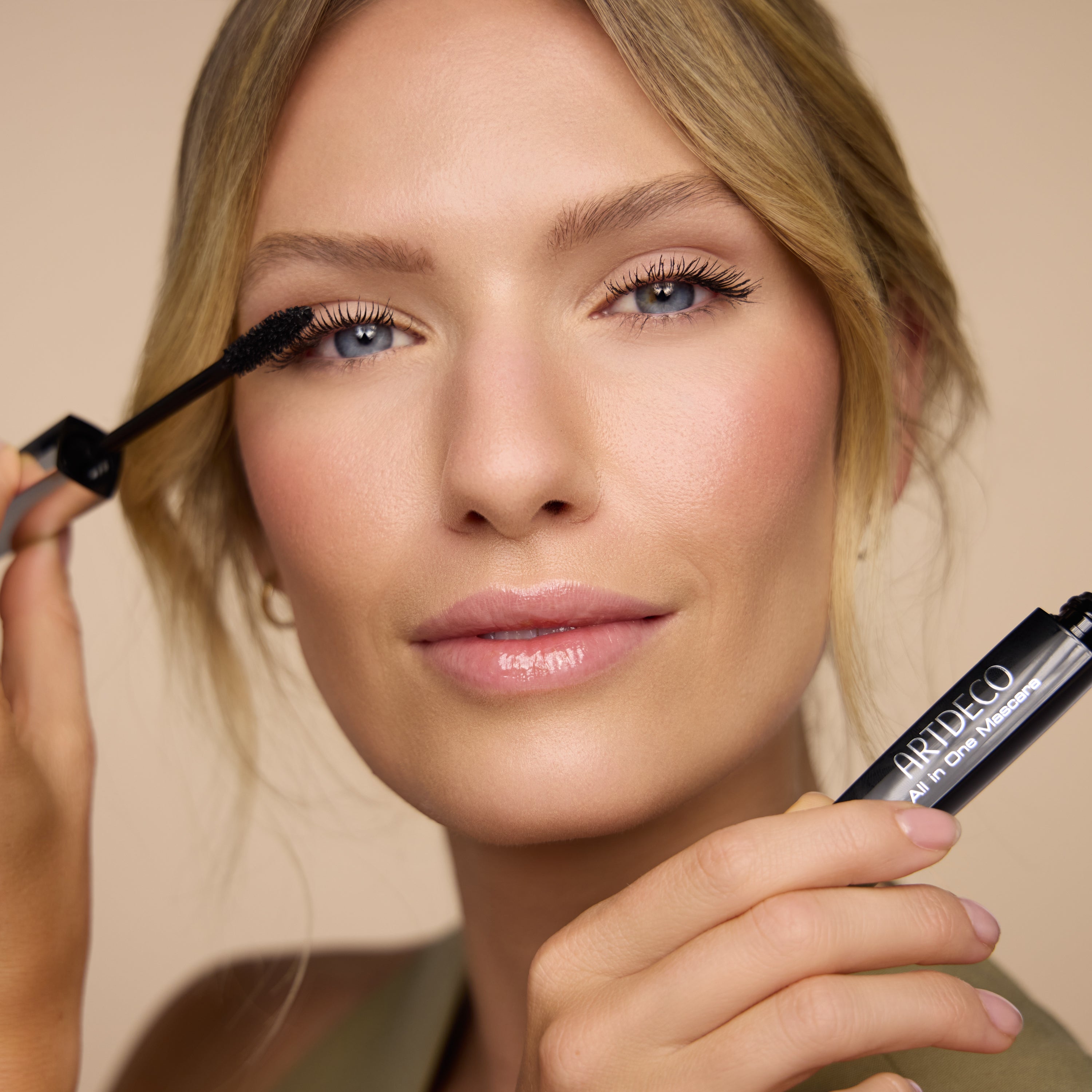 ALL IN ONE MASCARA BLACK