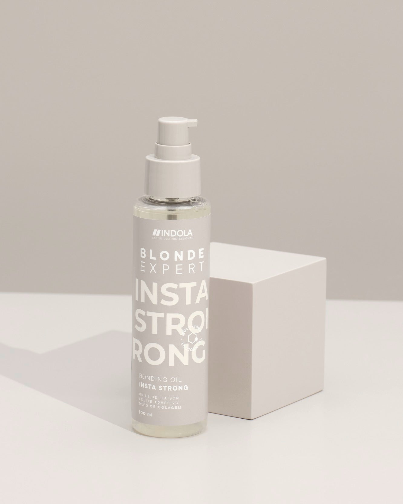 INDOLA Blonde Expert Insta Strong Bonding Oil
