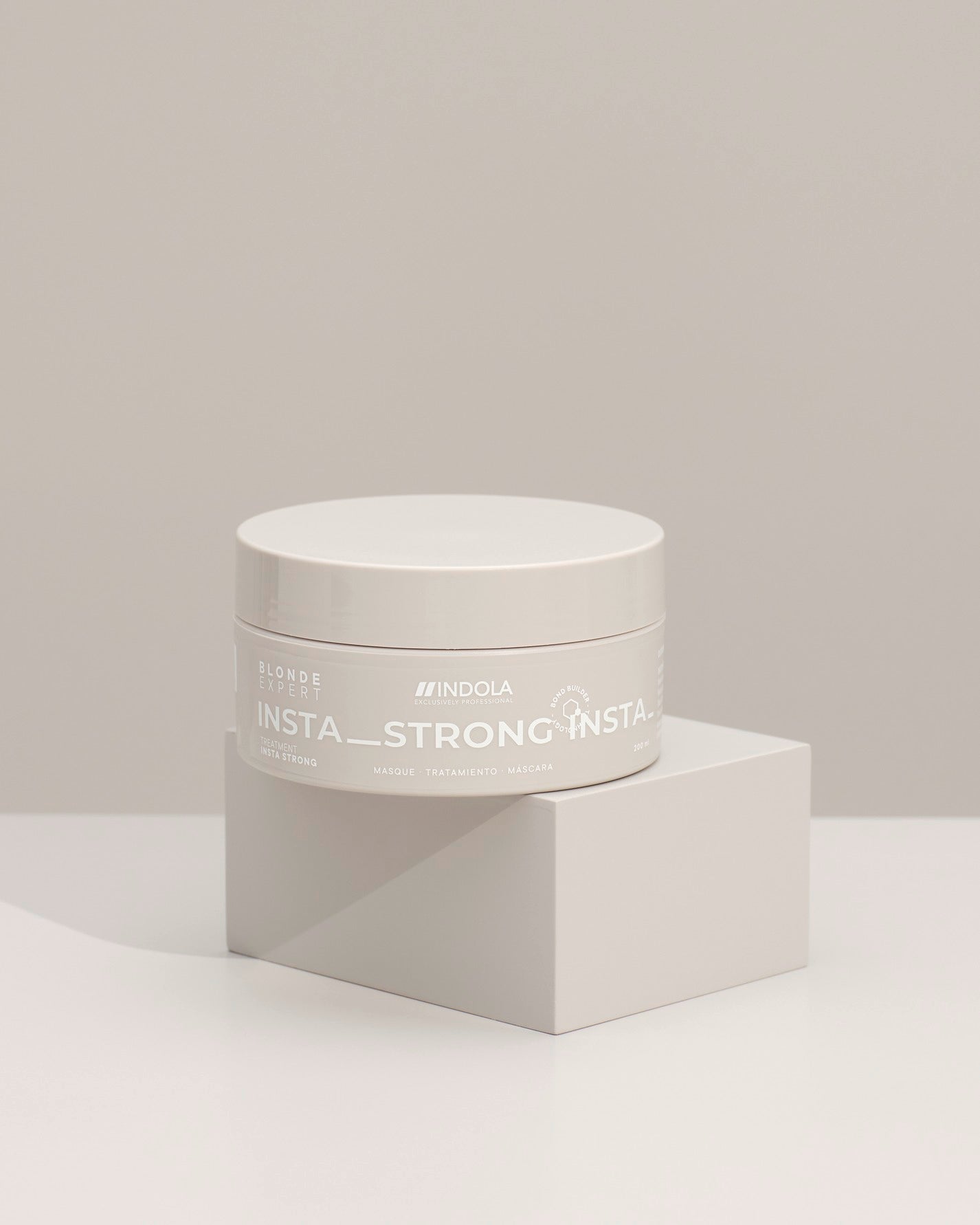 INDOLA Blonde Expert Insta Strong Treatment