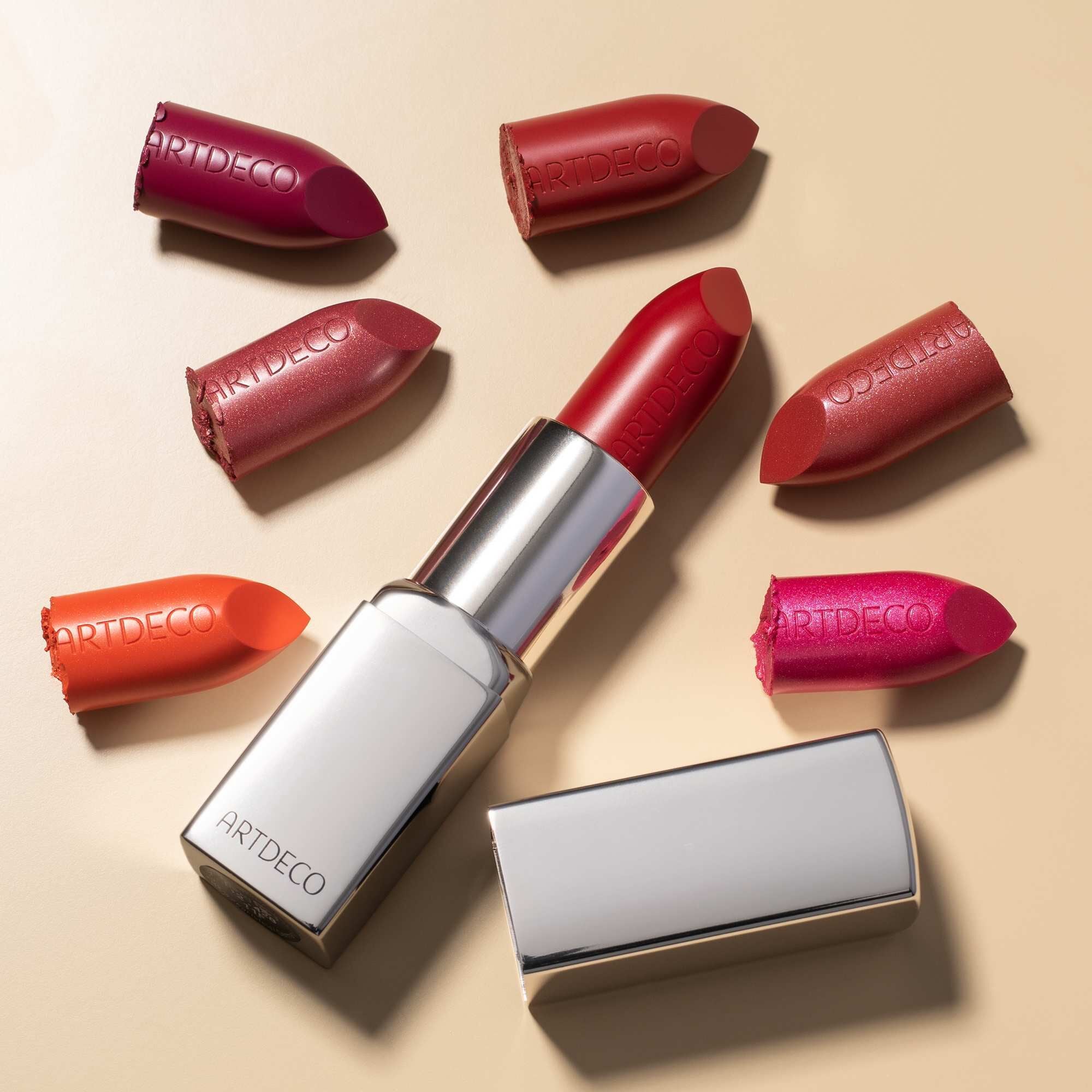 HIGH PERFORMANCE LIPSTICK